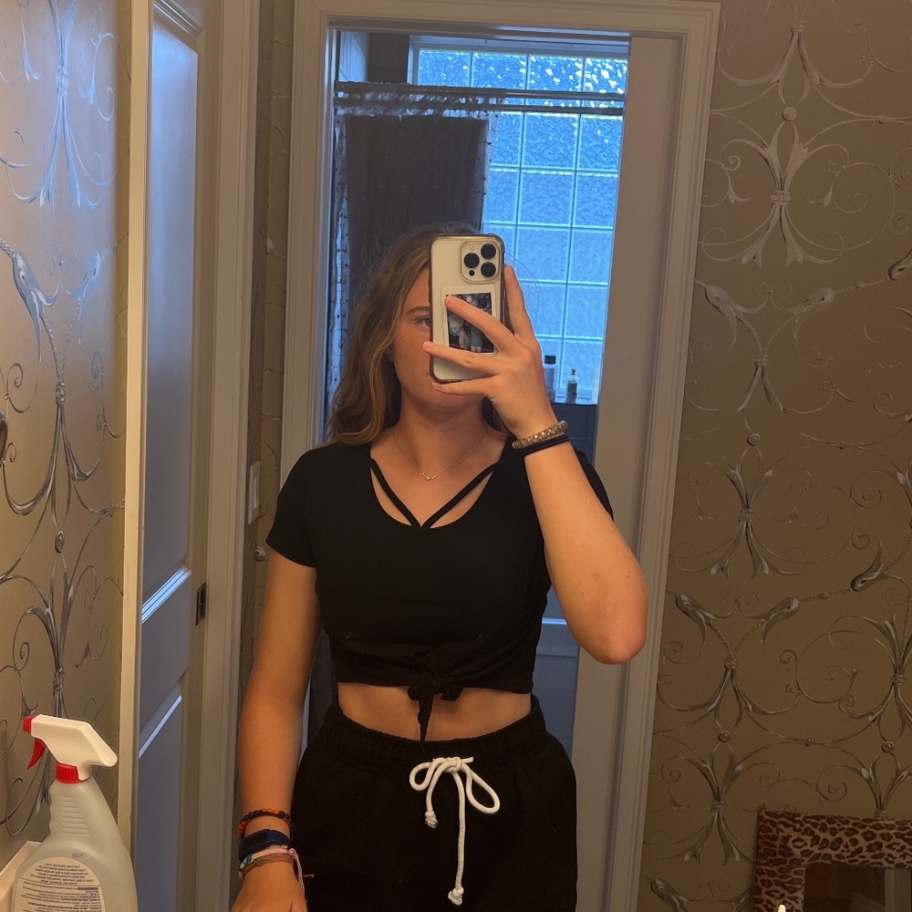 Black crop top